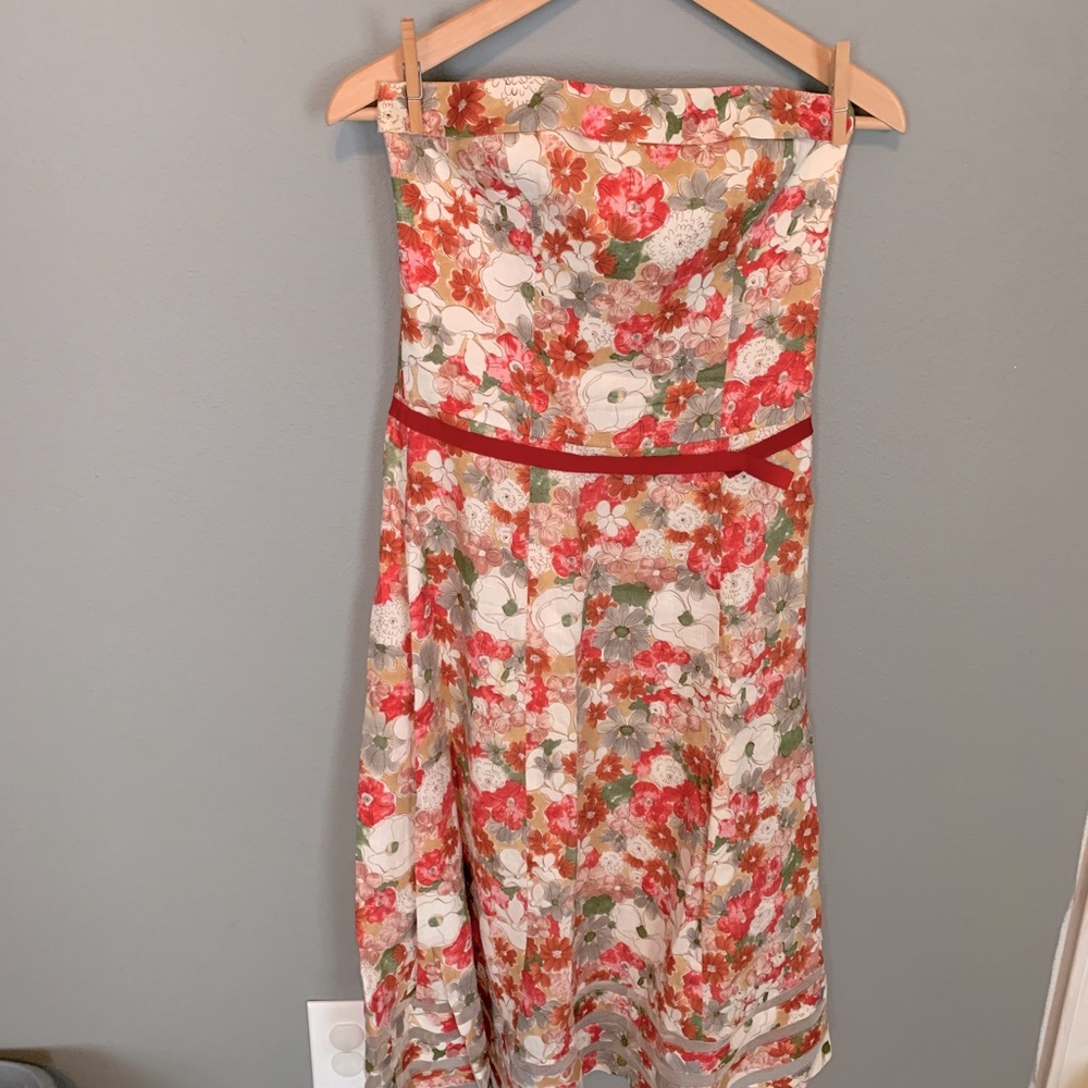 Vera Wang strapless linen sundress. Size 4
